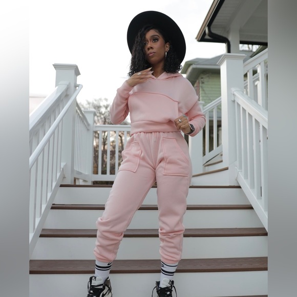 I Found You | Sweatsuit - Picture 4 of 9